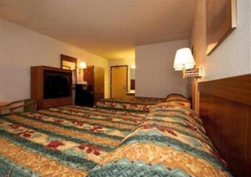 фото отеля Econo Lodge Emporia (Kansas)