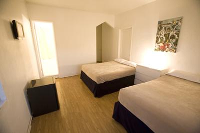 фото отеля Miami Beach International Traveler's Hostel