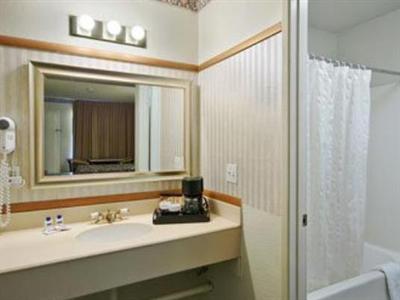фото отеля Howard Johnson - Escondido
