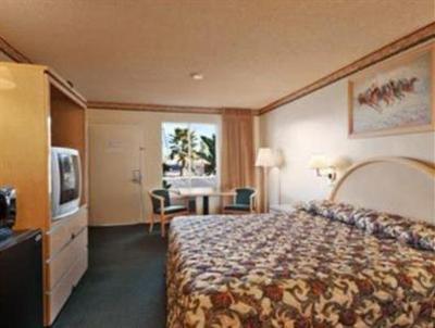 фото отеля Howard Johnson - Escondido