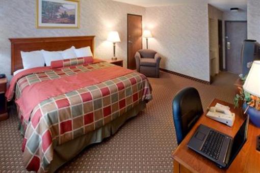 фото отеля Best Western Laurel Park Suites