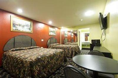 фото отеля Eagle Inn & Suites