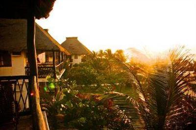 фото отеля Los Lirios Cabanas Hotel Tulum