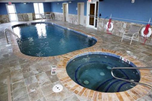 фото отеля Holiday Inn Express Salinas