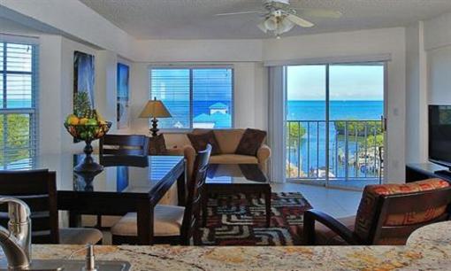 фото отеля Ocean Pointe Suites at Key Largo