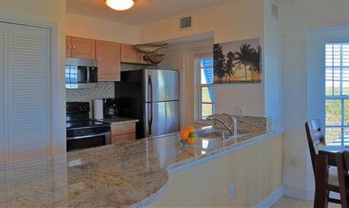 фото отеля Ocean Pointe Suites at Key Largo