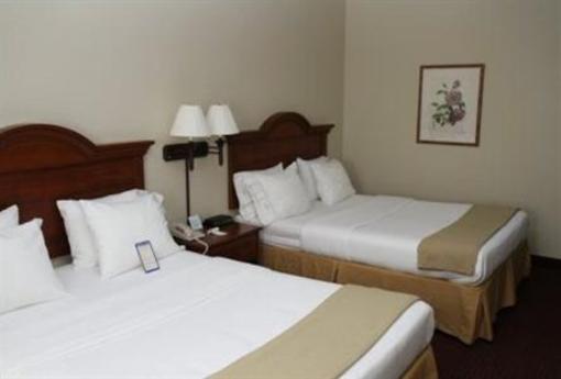 фото отеля Dollinger's Inn & Suites
