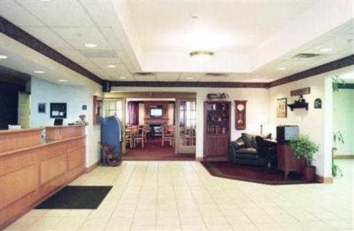 фото отеля Dollinger's Inn & Suites