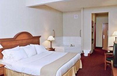фото отеля Dollinger's Inn & Suites