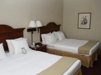 Dollinger's Inn & Suites