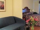 фото отеля Dollinger's Inn & Suites
