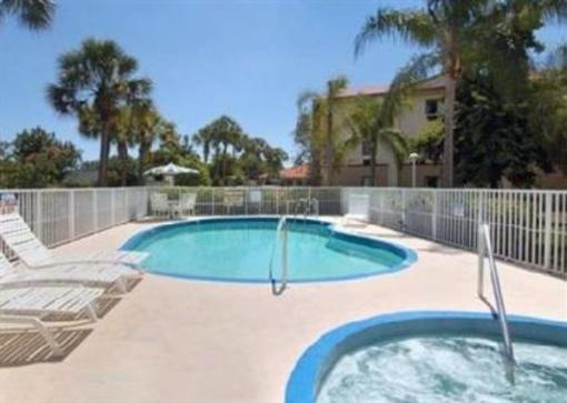 фото отеля Quality Inn Sarasota Siesta Key