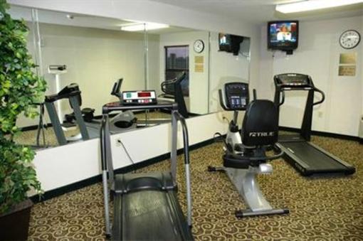 фото отеля Holiday Inn Express Roanoke Rapids