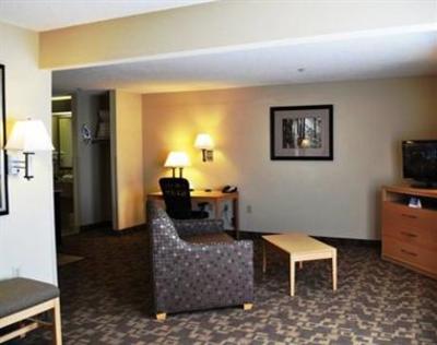 фото отеля Holiday Inn Express Roanoke Rapids