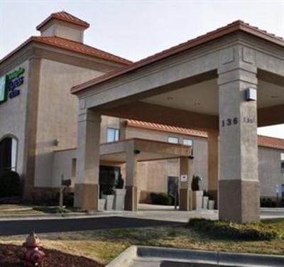 фото отеля Holiday Inn Express Roanoke Rapids
