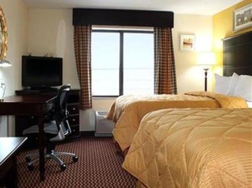 фото отеля Comfort Inn and Suites Melvindale