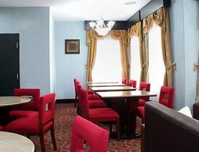 фото отеля Comfort Inn and Suites Melvindale