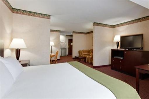 фото отеля Holiday Inn Express Vernon