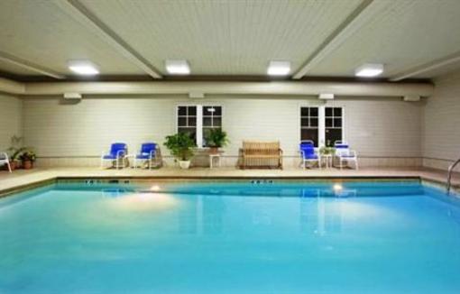 фото отеля Holiday Inn Express Hotel & Suites Iron Mountain