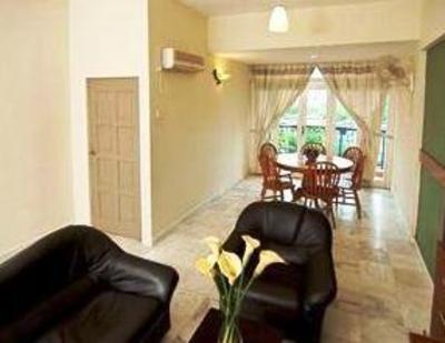 фото отеля Kuah Town Service Suite Apartment