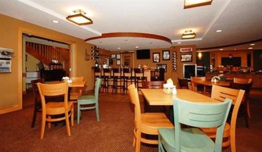фото отеля AmericInn Lodge & Suites Newton