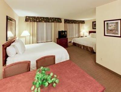 фото отеля Midlane Country Club Hawthorn Suites Wadsworth