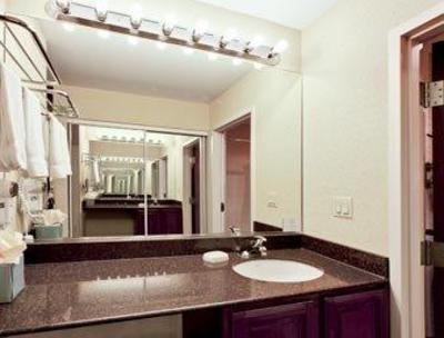 фото отеля Midlane Country Club Hawthorn Suites Wadsworth