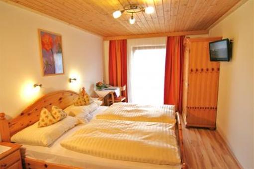 фото отеля Schloßnerhof Pension Virgen