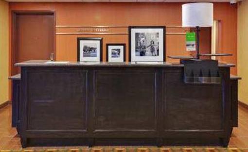 фото отеля Hampton Inn and Suites Fresno