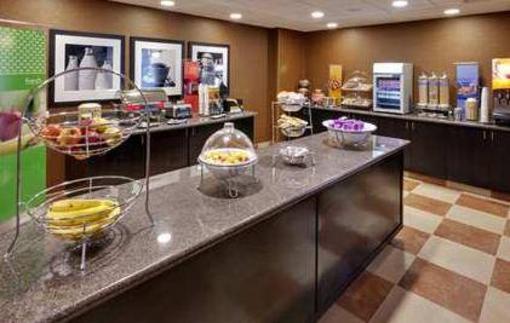 фото отеля Hampton Inn and Suites Fresno