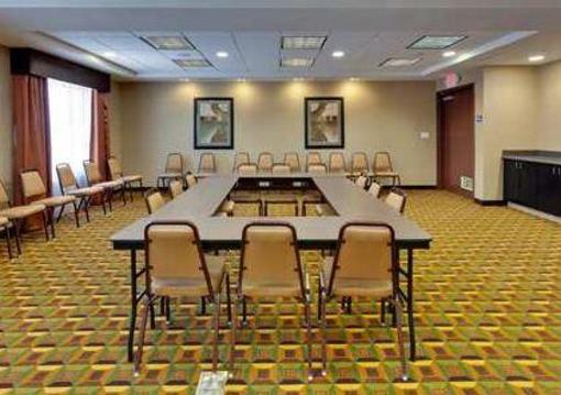 фото отеля Hampton Inn and Suites Fresno