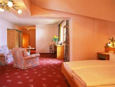 фото отеля Hotel Sportiv-Hotel Mittagskogel Sankt Leonhard im Pitztal