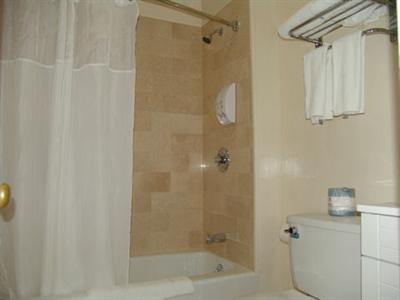 фото отеля Americas Best Value Inn & Suites Union Square