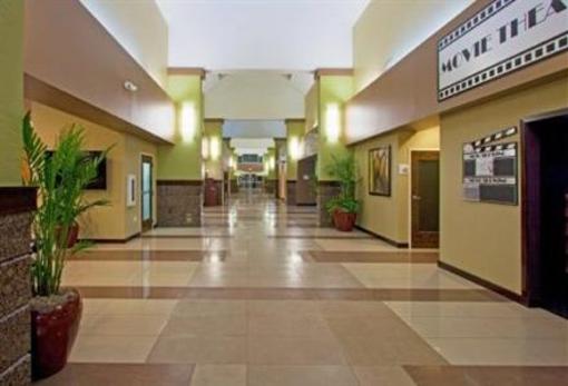 фото отеля Holiday Inn Resort Lake Buena Vista