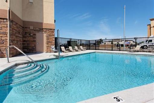 фото отеля Holiday Inn Express Hotel & Suites Fresno Northwest-Herndon