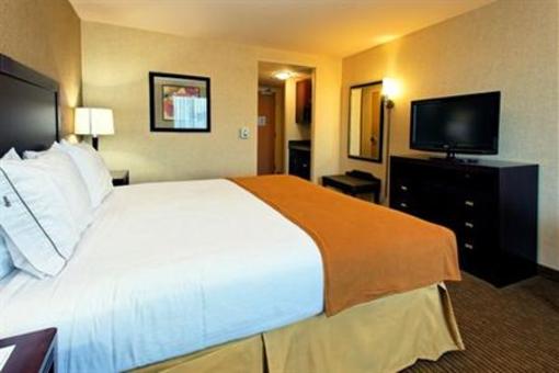 фото отеля Holiday Inn Express Hotel & Suites Fresno Northwest-Herndon