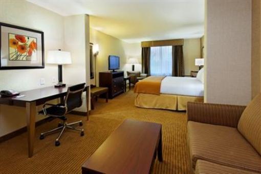 фото отеля Holiday Inn Express Hotel & Suites Fresno Northwest-Herndon