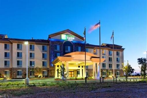 фото отеля Holiday Inn Express Hotel & Suites Fresno Northwest-Herndon
