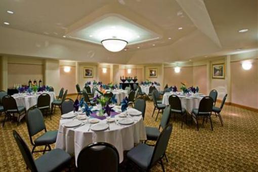 фото отеля Holiday Inn San Diego - Mission Valley