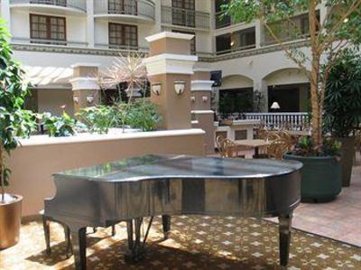 фото отеля Embassy Suites San Luis Obispo