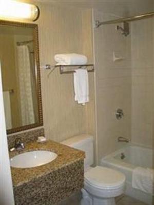 фото отеля Embassy Suites San Luis Obispo