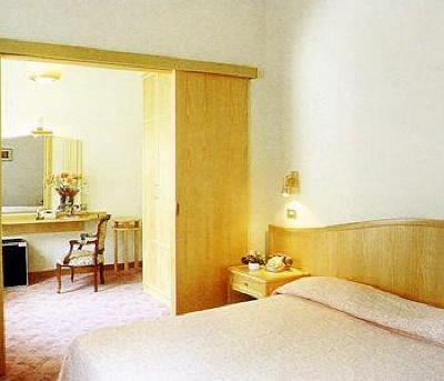 фото отеля Hotel Britannia Cesenatico
