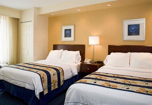 фото отеля SpringHill Suites Detroit Southfield