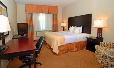 фото отеля Holiday Inn Green Bay Stadium
