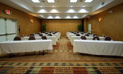 фото отеля Holiday Inn Green Bay Stadium