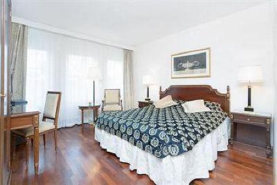 фото отеля Hotel Bristol Oslo
