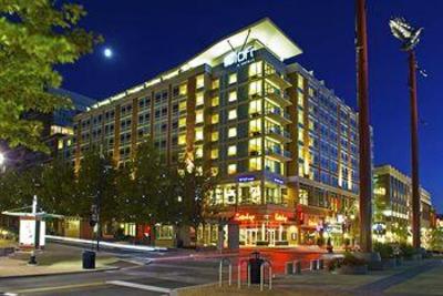 фото отеля aloft Washington National Harbor
