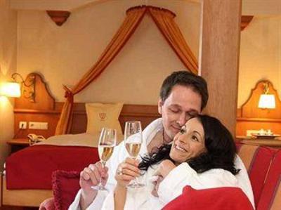 фото отеля Wastlwirt Romantik Hotel & Spa