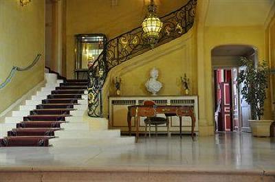 фото отеля Grand Hotel De La Reine