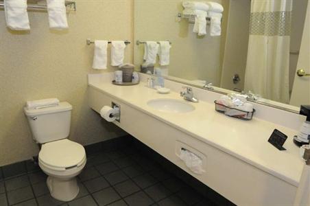 фото отеля Hampton Inn - Douglas